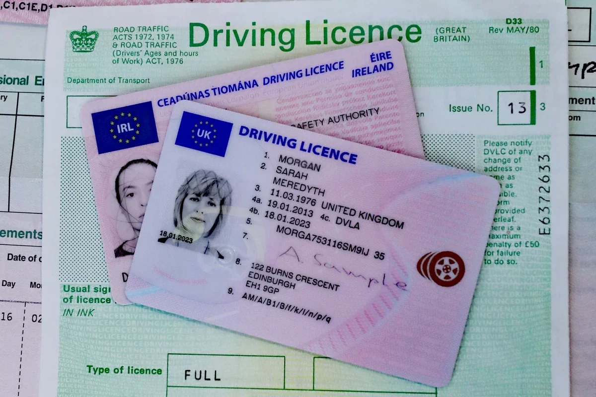 UK Driving License Paper